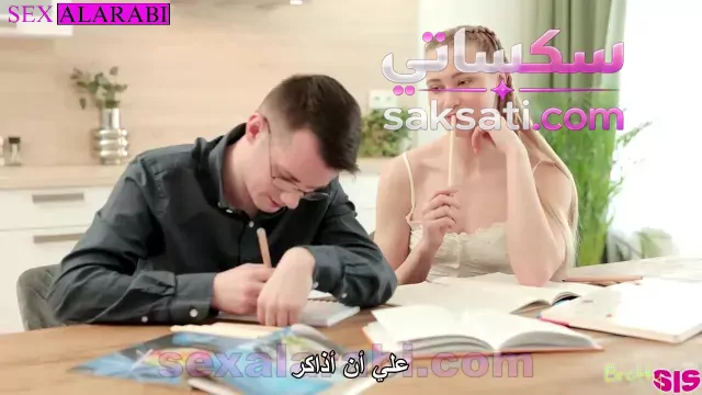 سكس أخ يفطر كل يوم على لحس كس أخته الهايجة بلسانه