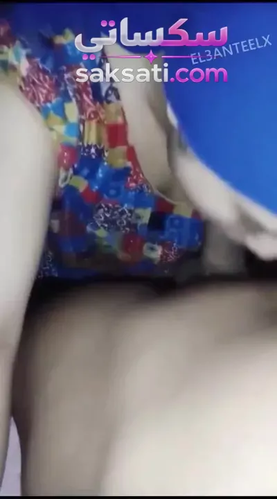 سكس محجبة مصرية بتمص زب اخو جوزها فشخ وبتبلعه وهو بيصورها