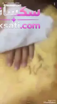 سكس انا وصاحبي بنفشخ كس اللبوة المليانة جوا شقتها
