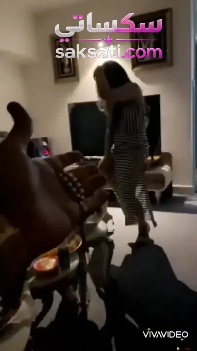 سكس نيج عراقية هايجة ترقص وتفتح كسها وطيزها قدام الشباب